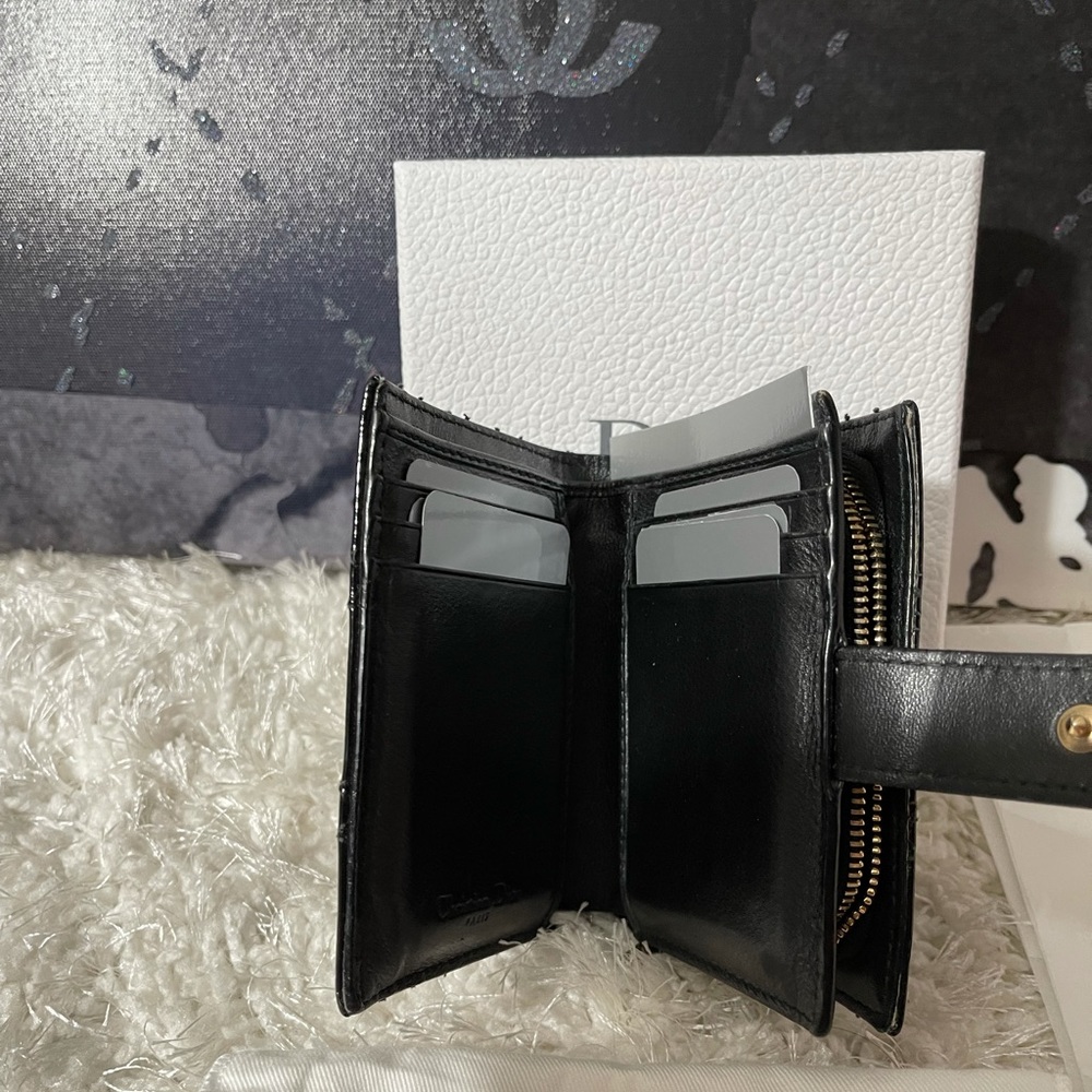 DIOR - Picture 5 of 17
